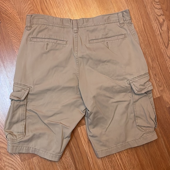 Cargo Shorts - Picture 4 of 4